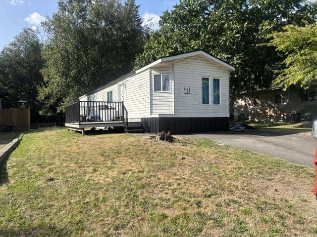 41 43201 LOUGHEED HIGHWAY, Mission