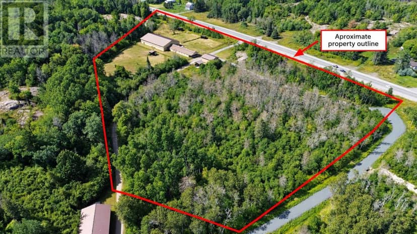 11935 Hwy 17 E, Huron Shores, photo 2