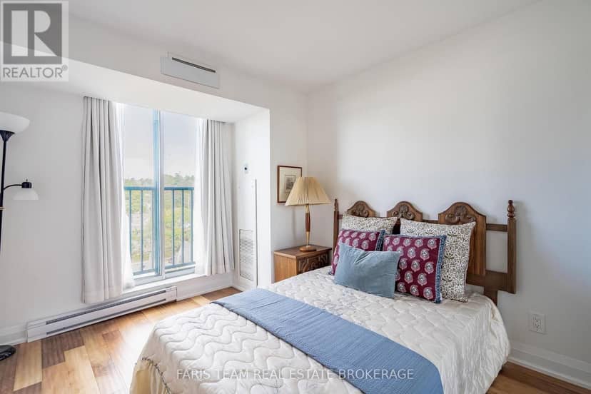 1011 - 150 Dunlop Street E — photo 18 of 40
