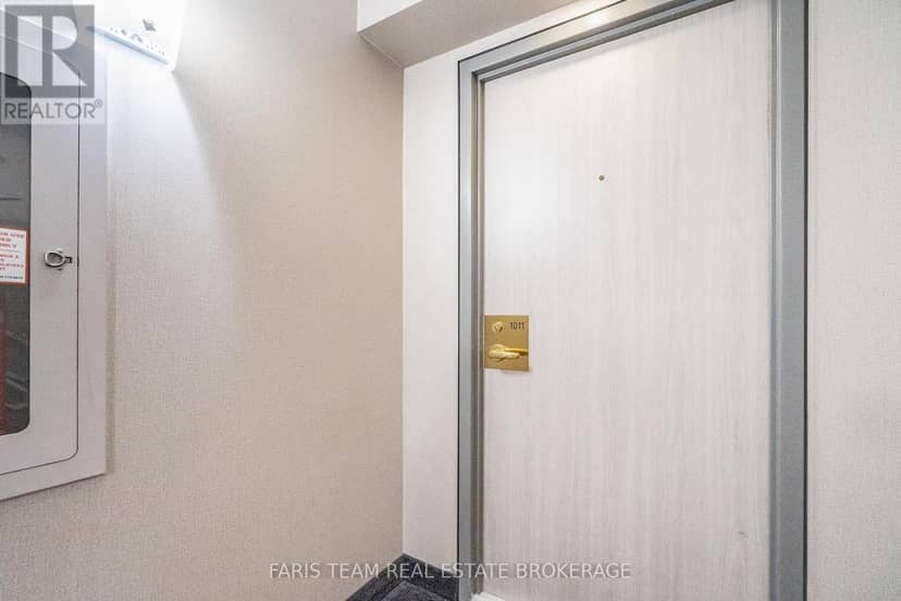1011 - 150 Dunlop Street E — photo 23 of 40