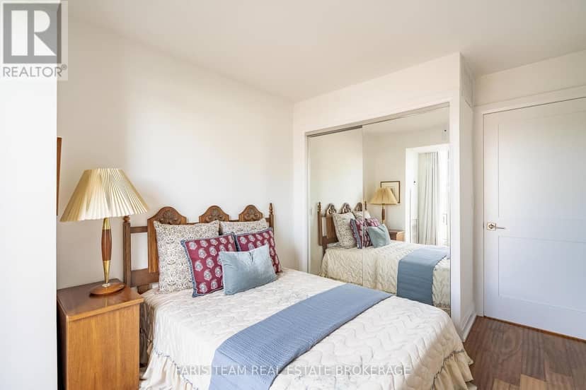 1011 - 150 Dunlop Street E — photo 19 of 40