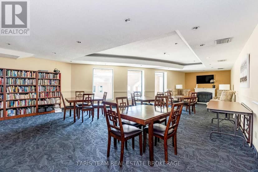 1011 - 150 Dunlop Street E — photo 29 of 40