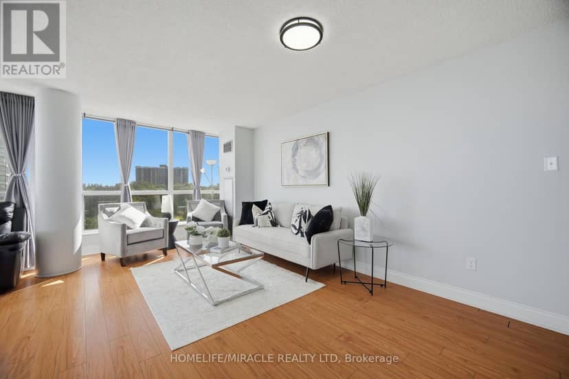 502 - 1 Rowntree Road — photo 5 of 40