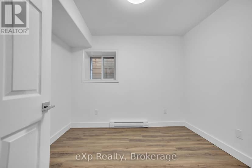 19 Isabel Street — photo 16 of 40