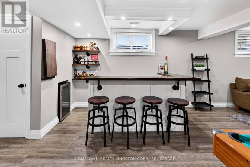 1505 Clover Street — photo 25 of 33