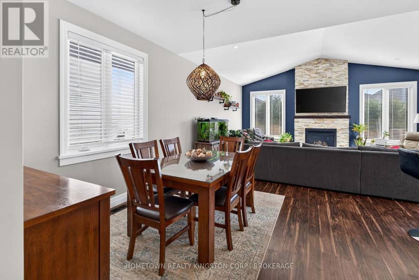 1505 Clover Street — photo 8 of 33