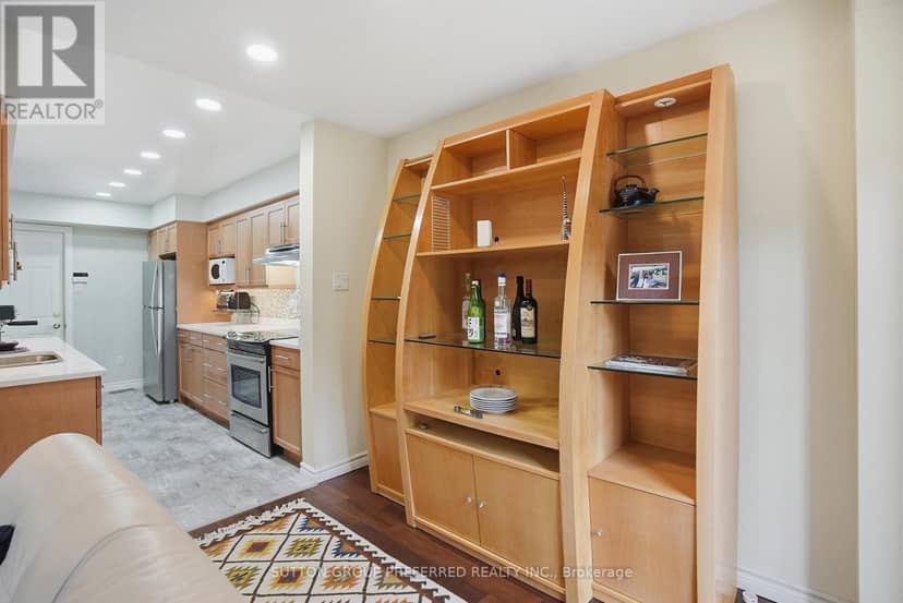 17 - 1500 Richmond Street — photo 12 of 40