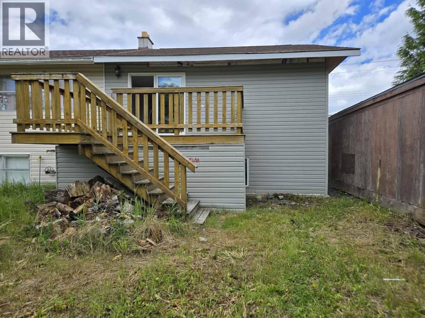 1653 GYRFALCON AVENUE, Kitimat, photo 2