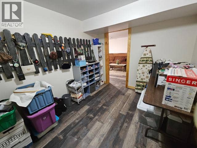 40 Ogilvie Crescent — photo 21 of 29