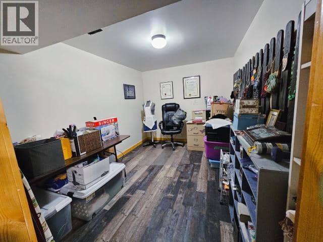 40 Ogilvie Crescent — photo 20 of 29