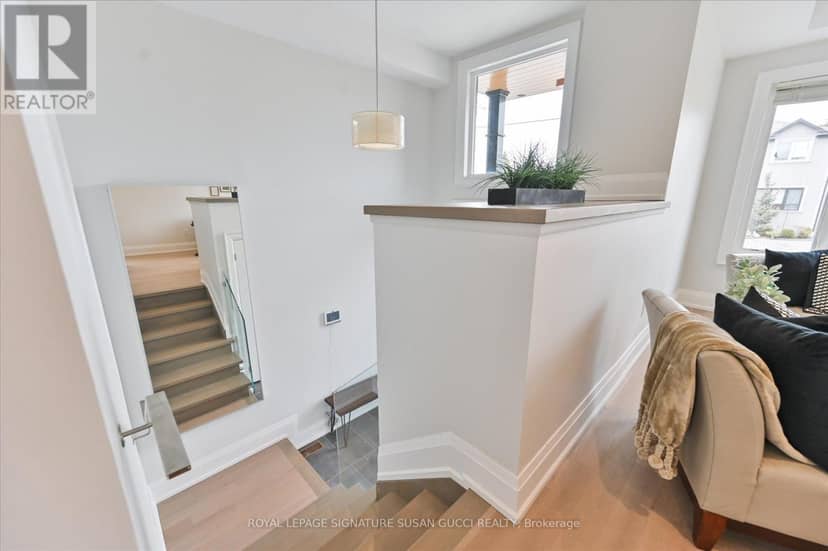 69 Holmstead Avenue, Toronto, photo 5