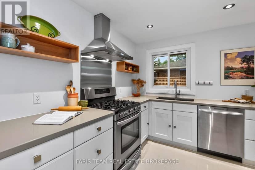 44 Jeffery Street — photo 11 of 40
