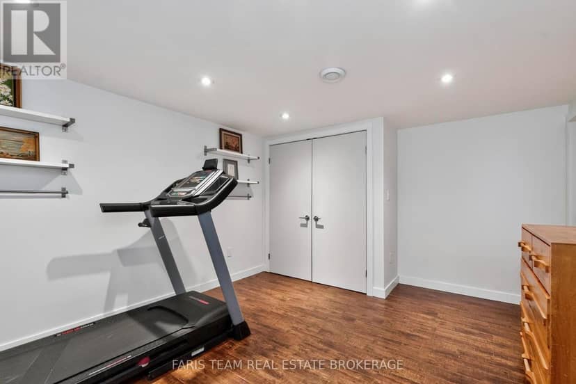 44 Jeffery Street — photo 33 of 40