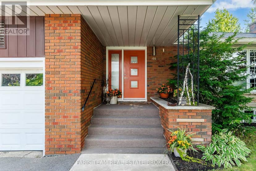 44 Jeffery Street — photo 5 of 40