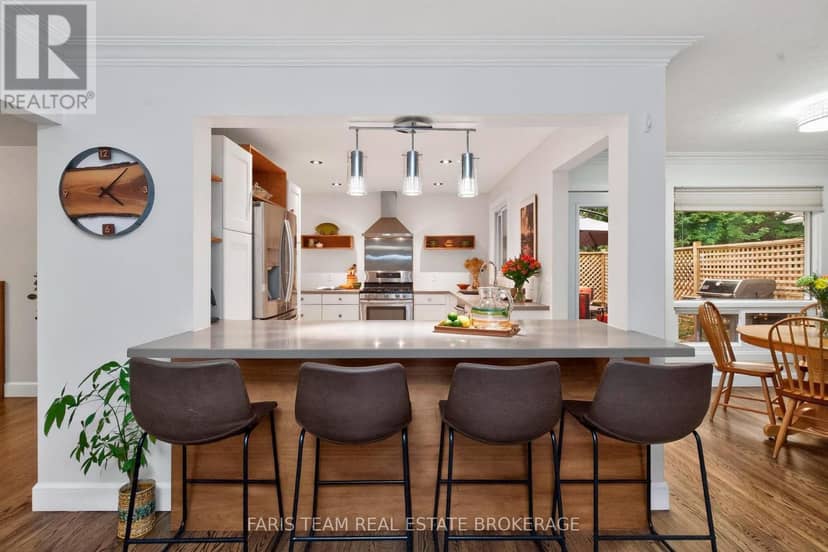 44 Jeffery Street — photo 7 of 40