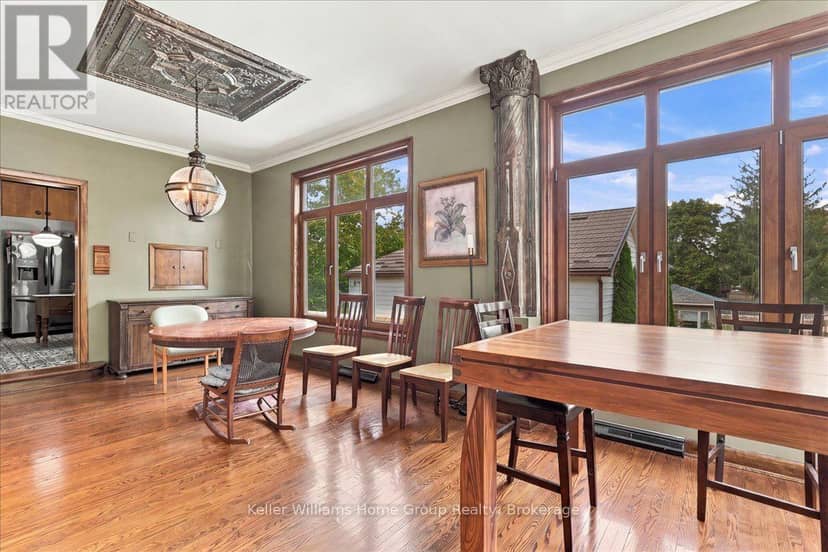 401 Laurel Street — photo 14 of 32