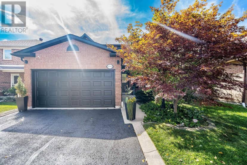 4594 Gatineau Avenue — photo 3 of 40