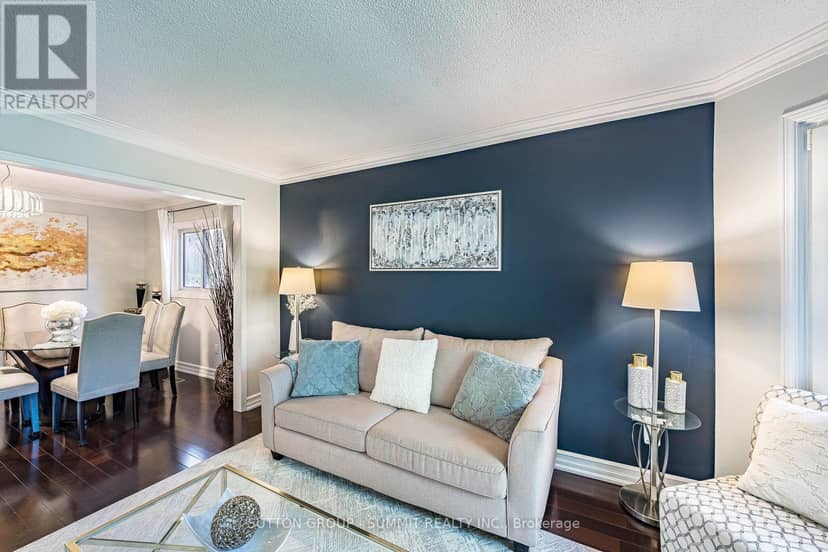 4594 Gatineau Avenue — photo 8 of 40