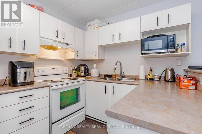310 - 4005 Kilmer Drive — photo 19 of 37