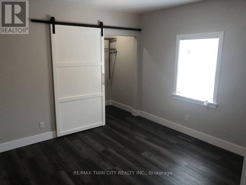 805 Rockway Drive — photo 7 of 23