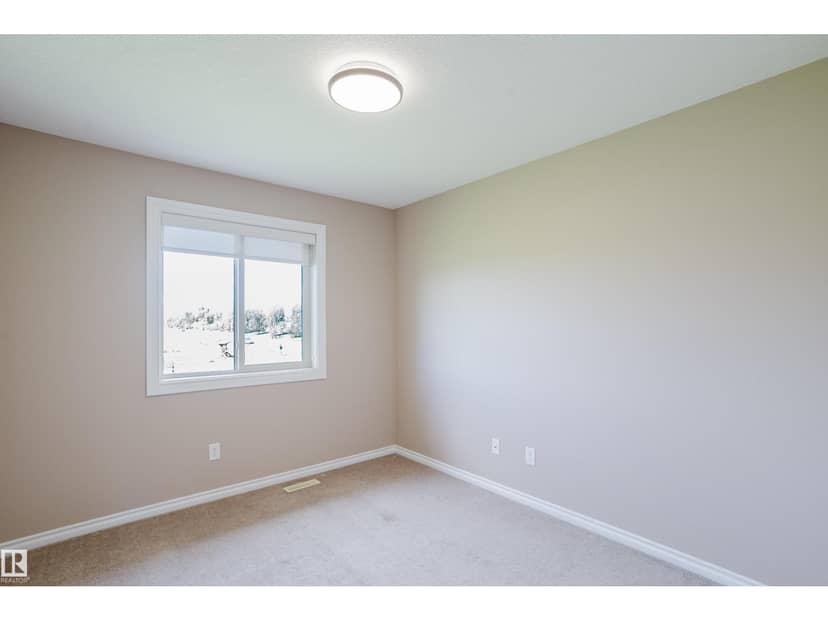 #106 5420 Grant Macewan Bv — photo 31 of 39