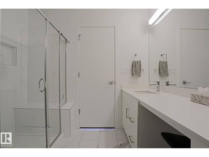 102 Royal St — photo 25 of 40