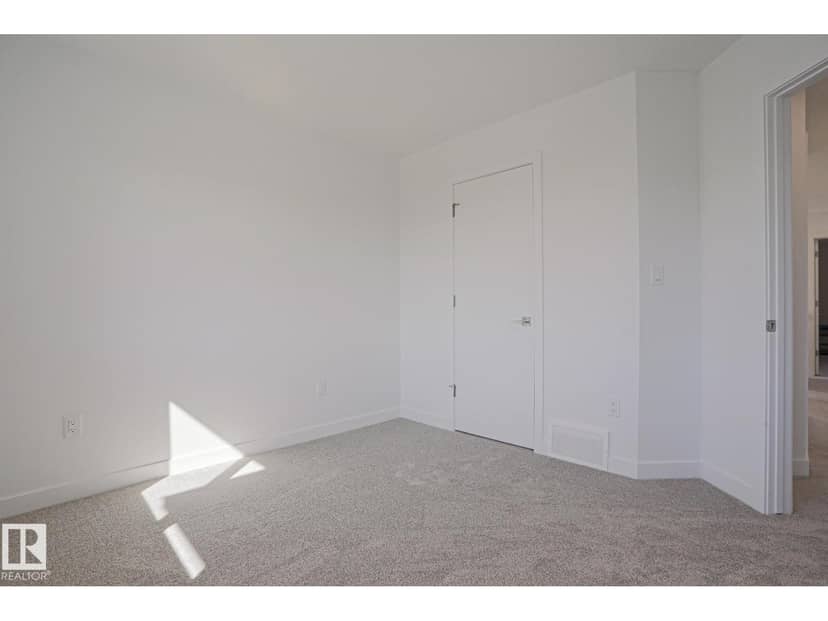 102 Royal St — photo 36 of 40
