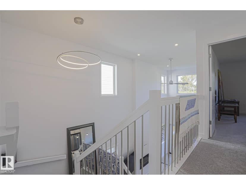 102 Royal St — photo 31 of 40