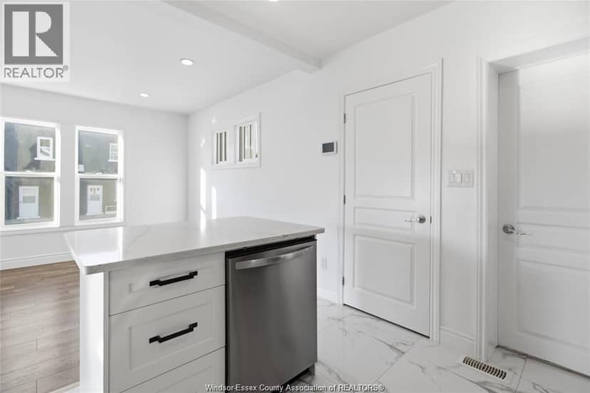 1597 Pelissier Street — photo 11 of 31