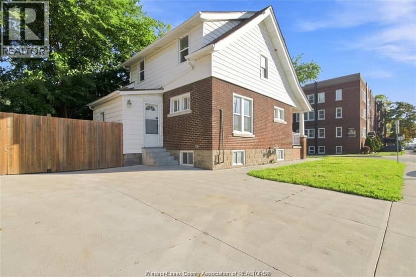 1597 Pelissier Street — photo 4 of 31