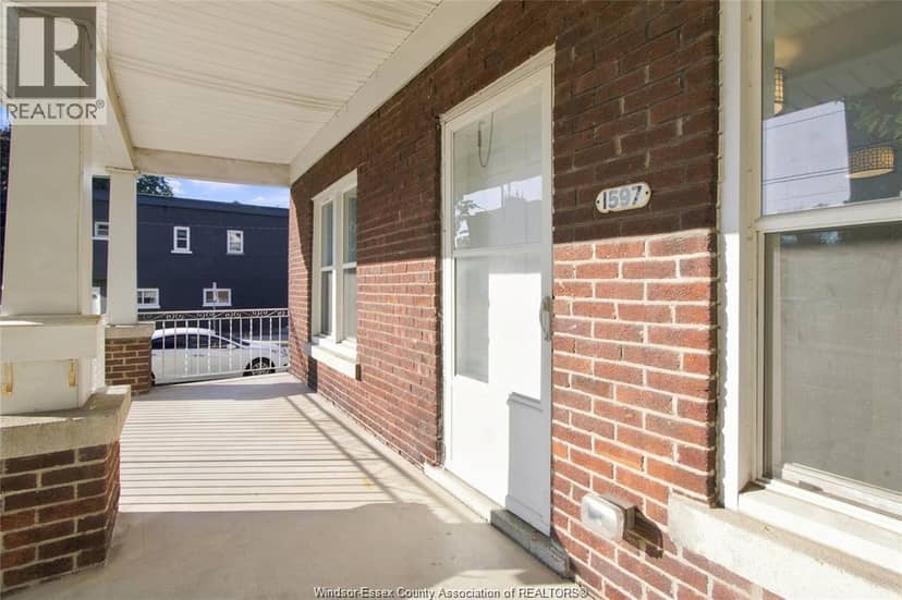 1597 Pelissier Street — photo 5 of 31