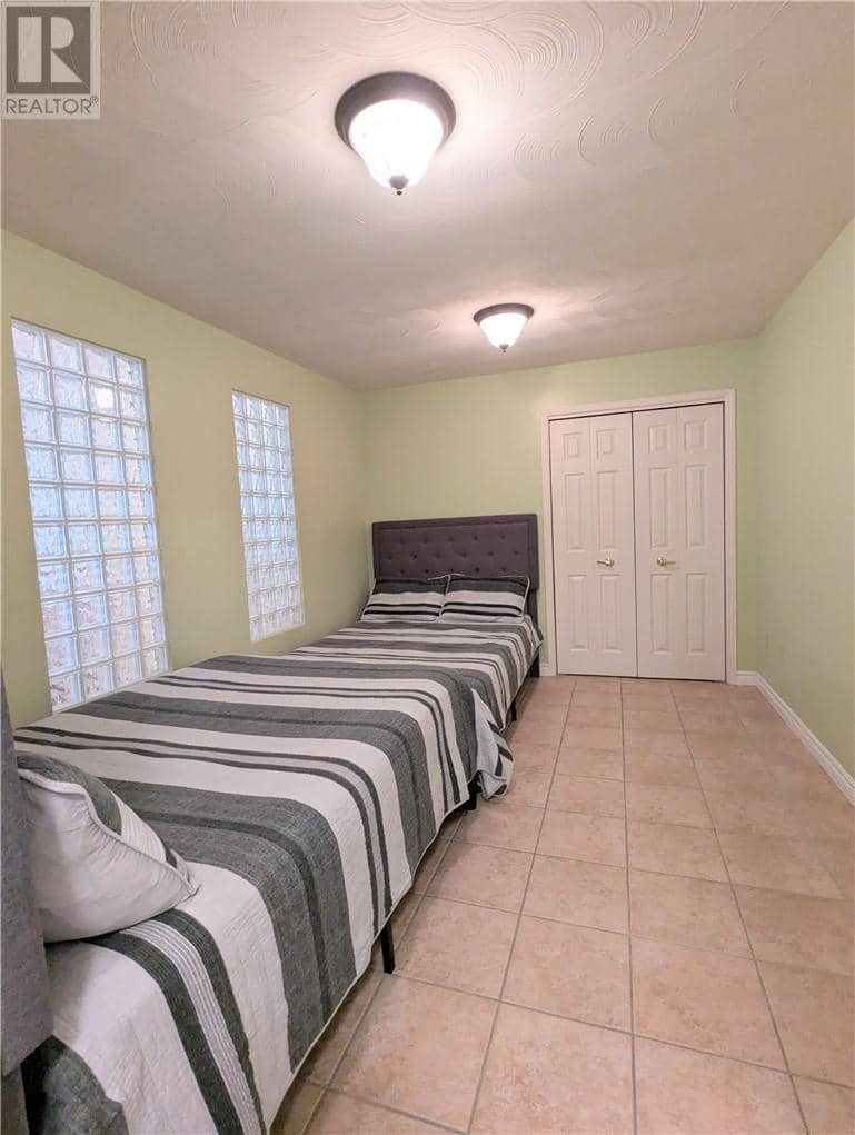 4022 Classic Parkway — photo 21 of 40