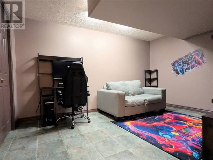 4022 Classic Parkway — photo 30 of 40