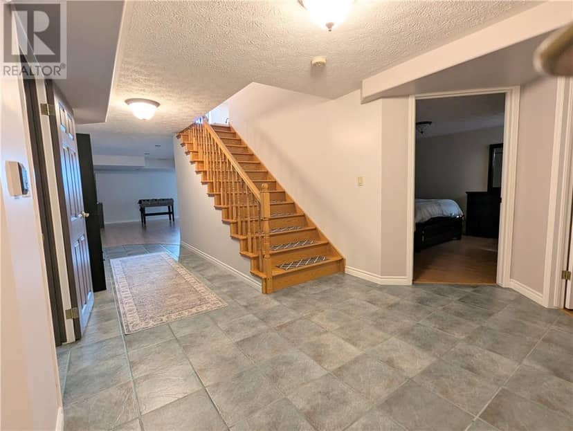 4022 Classic Parkway — photo 35 of 40