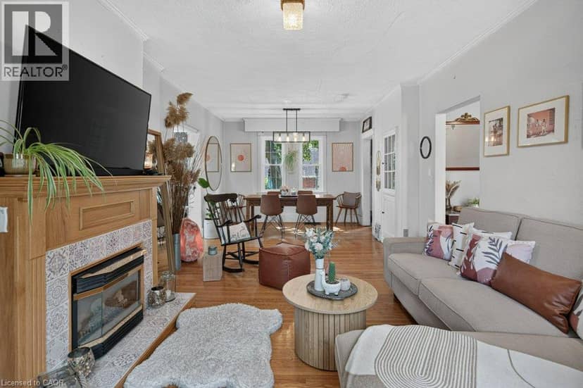 32 LINCOLN Avenue — photo 11 of 40