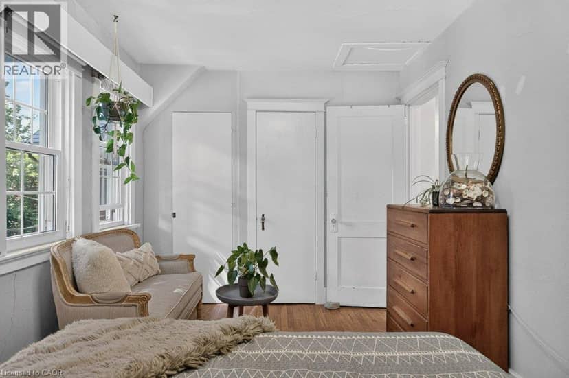 32 LINCOLN Avenue — photo 32 of 40