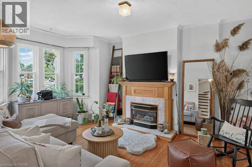 32 LINCOLN Avenue — photo 9 of 40