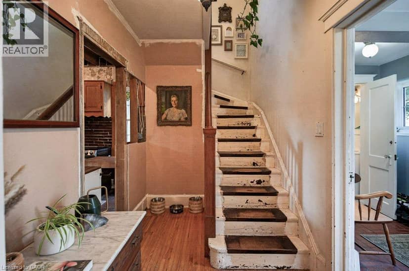 32 LINCOLN Avenue — photo 7 of 40