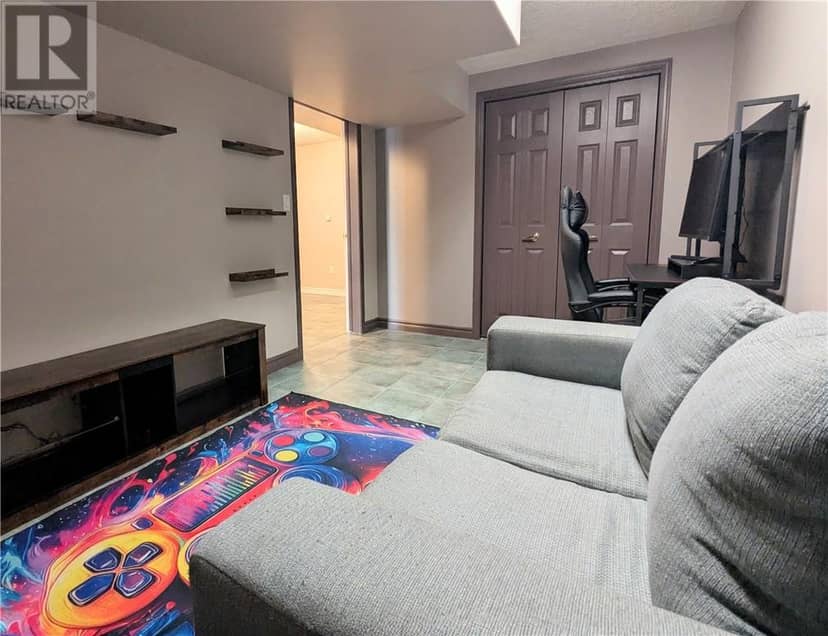 4022 Classic Parkway — photo 31 of 40
