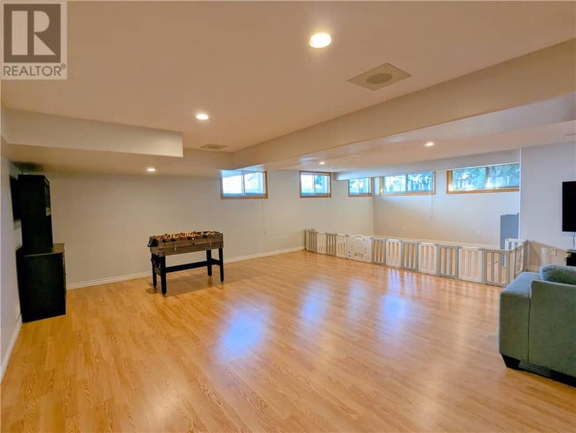 4022 Classic Parkway — photo 37 of 40