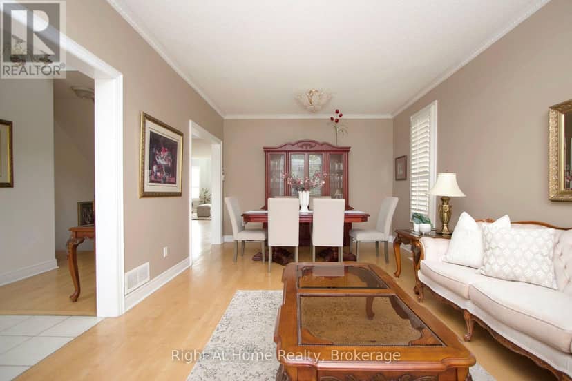 2096 Stornoway Street, Oshawa, photo 7