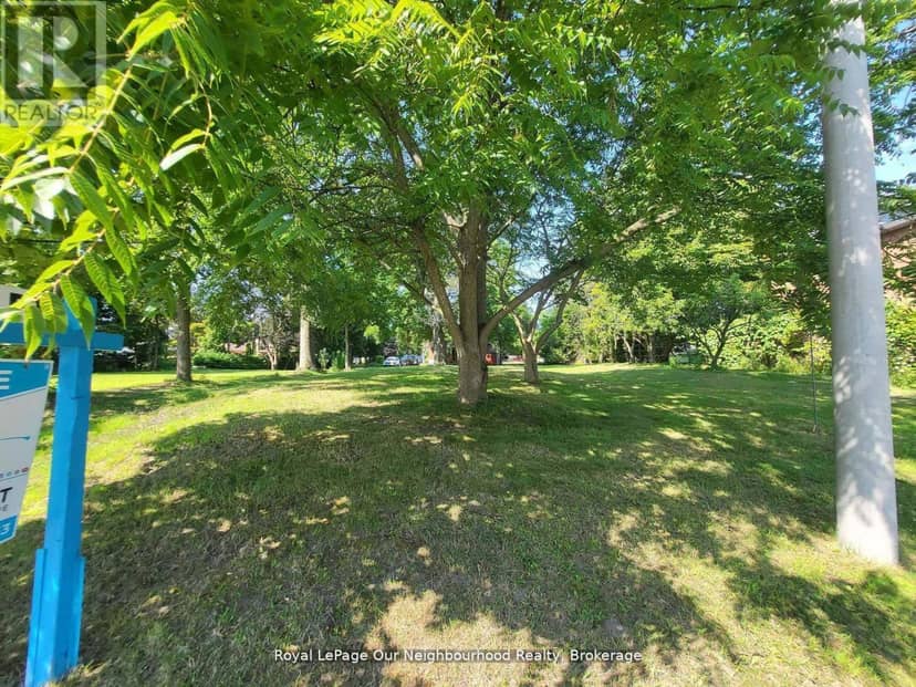 62 Redfern Crescent — photo 4 of 8