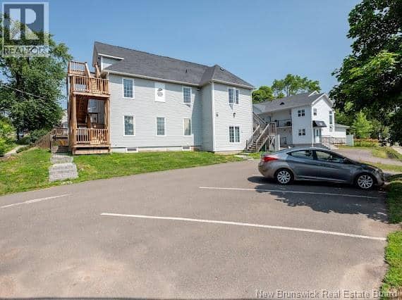 33 Braemar — photo 1 of 24