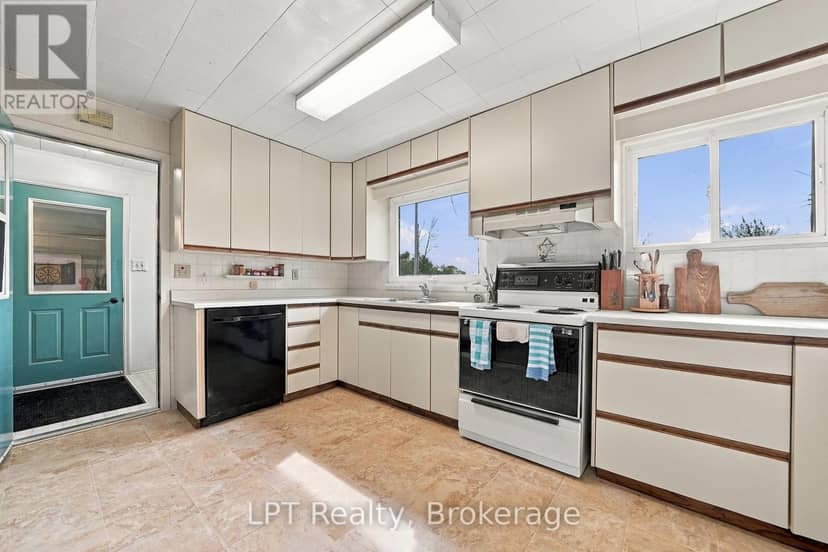 0 - 159 Point Pleasant Lane — photo 13 of 40