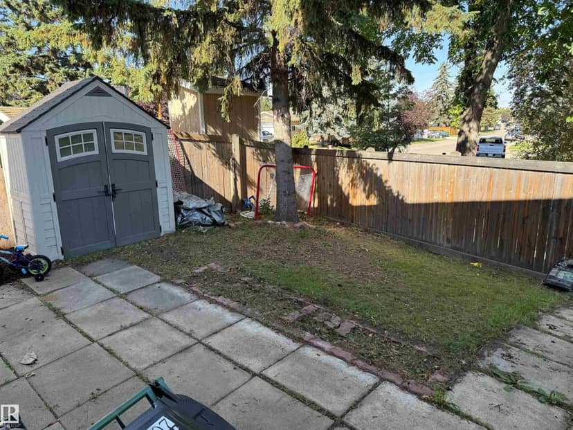 18207 74 AV NW, Edmonton, photo 2