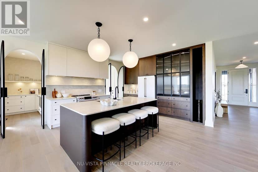 1643 Upper West Avenue — photo 7 of 38