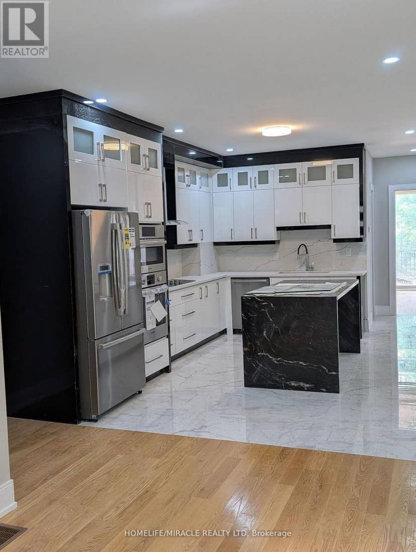 2099 Dufferin Street — photo 3 of 11