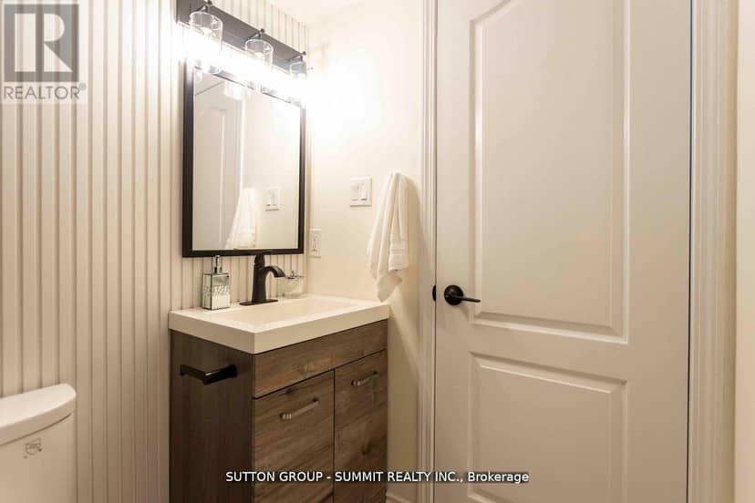 421 - 12 Douro Street — photo 10 of 27