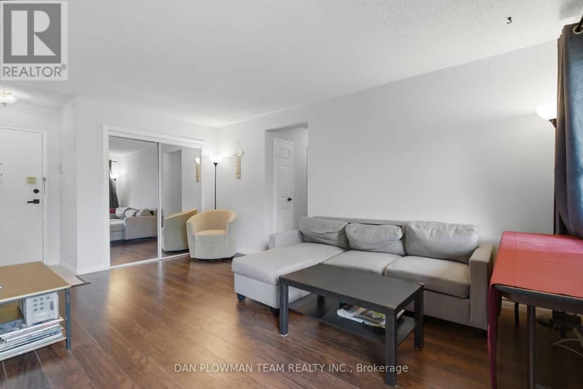 204 - 131 Taunton Road E — photo 10 of 33