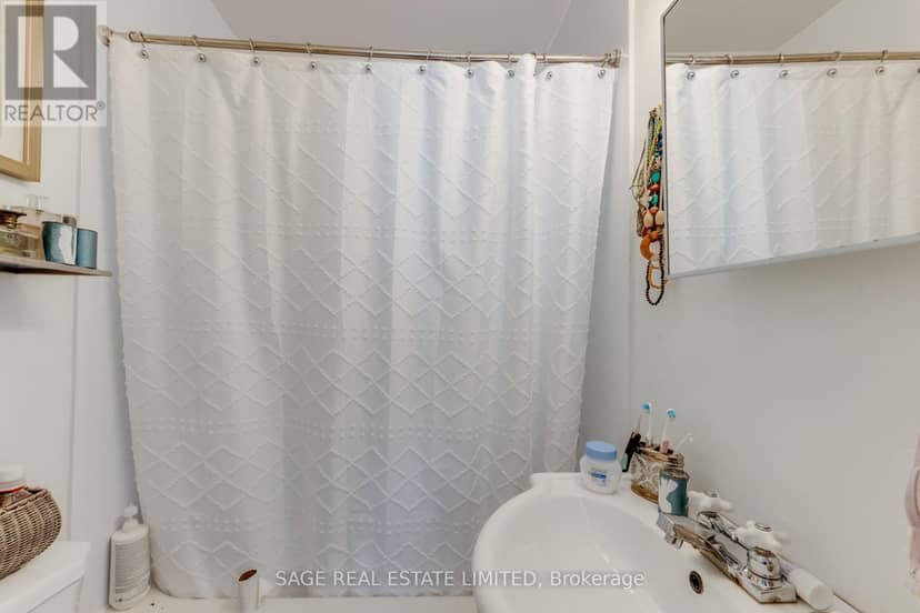 241 Langley Avenue — photo 22 of 40